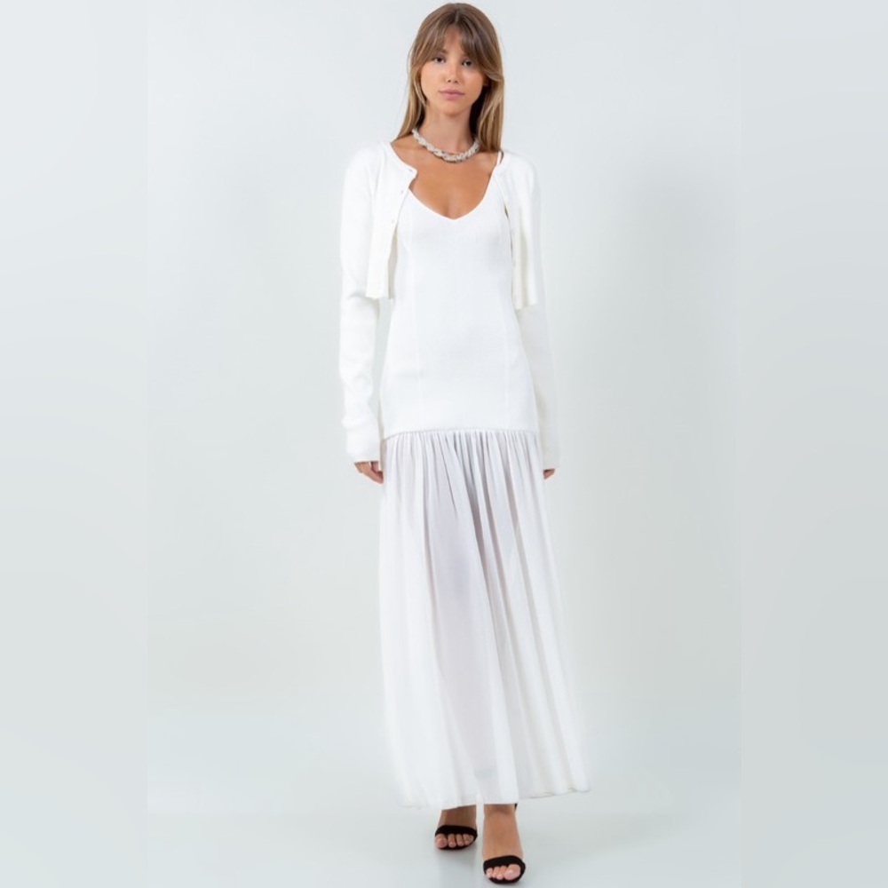NWT Elegant White Long Sleeve Maxi Dress